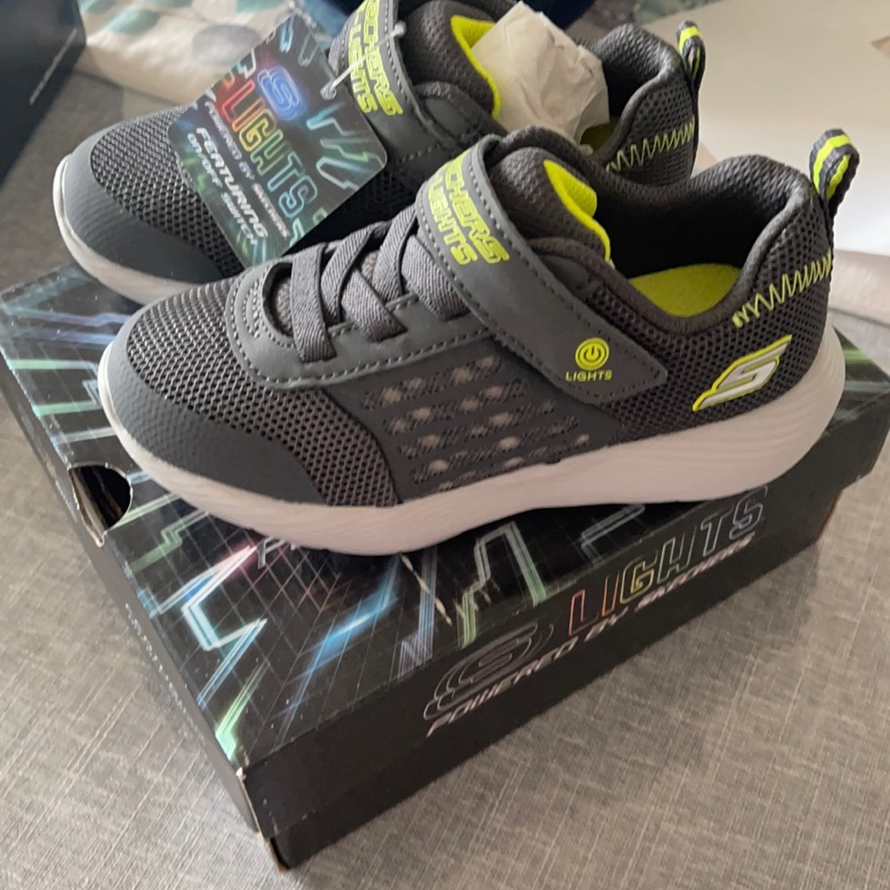Boy shoes